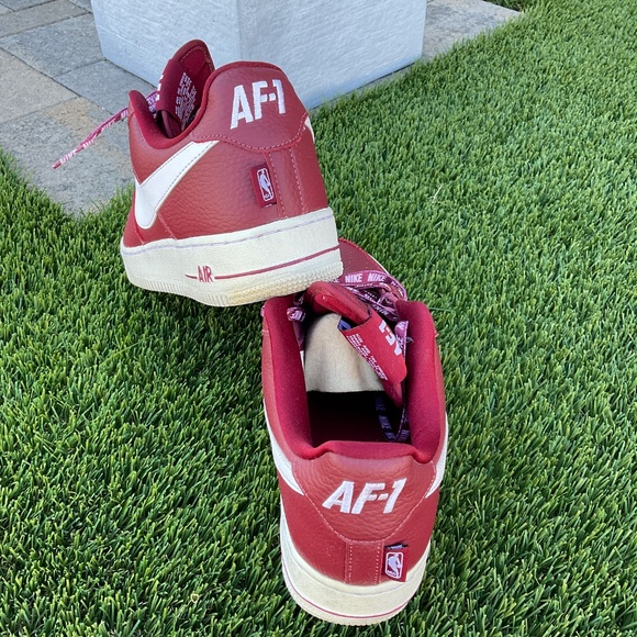 Nike Air Force Ones - Men’s Size 9 - Picture 3 of 4